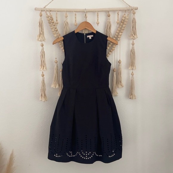 Gap black sleeveless poplin dress zip up pleated style with bike punch design 2 - Picture 1 of 14
